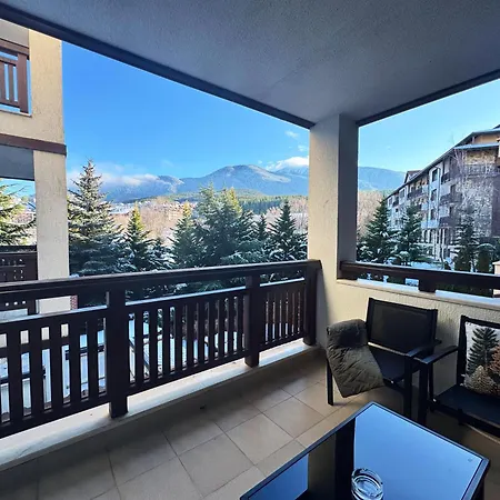 Alpine Glow - Panoramic View Near Gondola Appartement