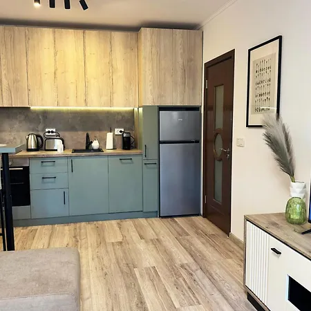 Alpine Glow - Panoramic View Near Gondola Апартамент